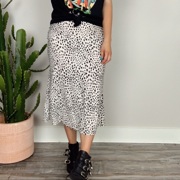 Meet Me In The Midi Speckled Skirt Small LAST ONE - Picture 5 of 8